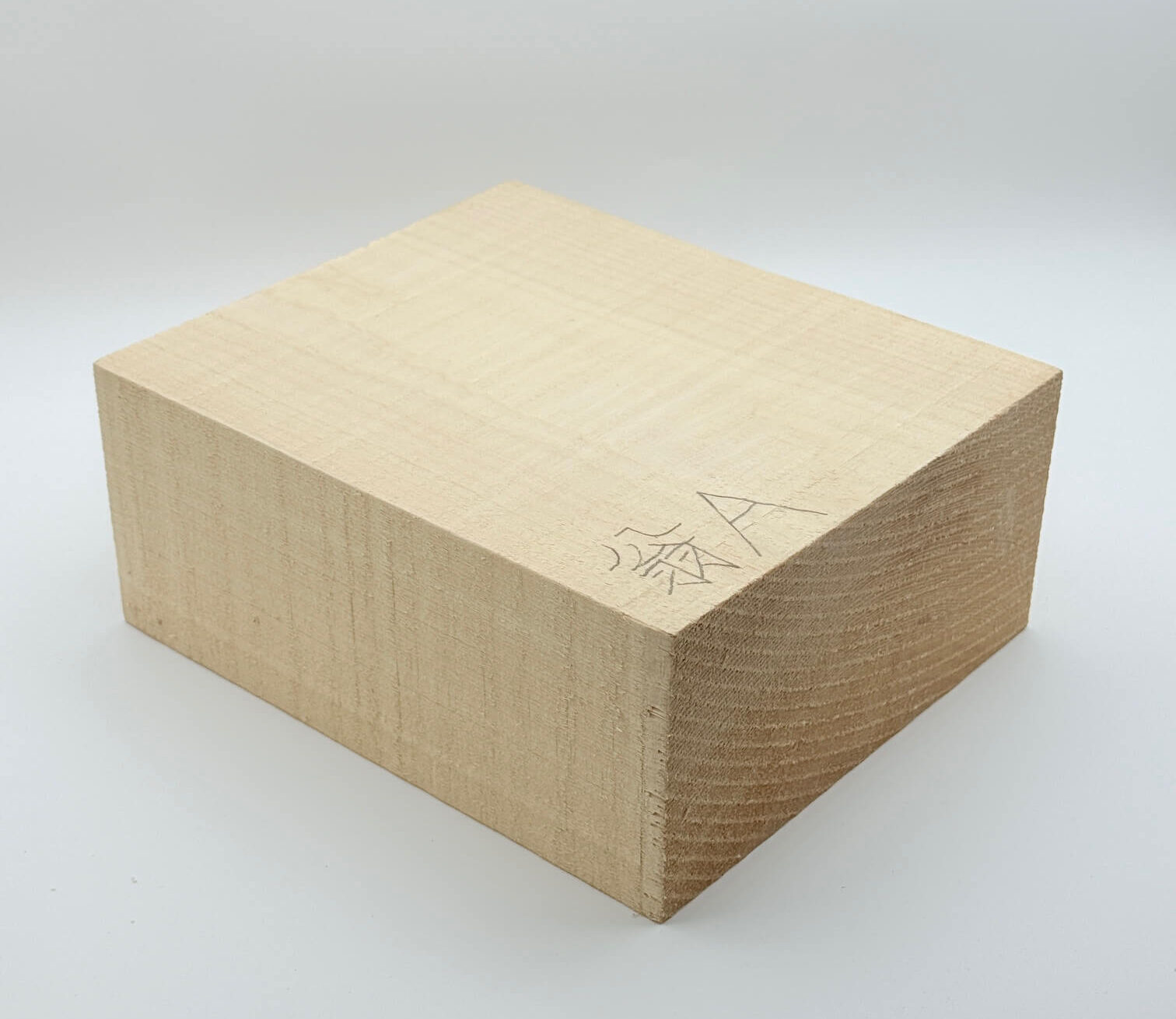 木曽檜 能面用材 最上級柾目【柾翁A】20×8.5×16.5cm