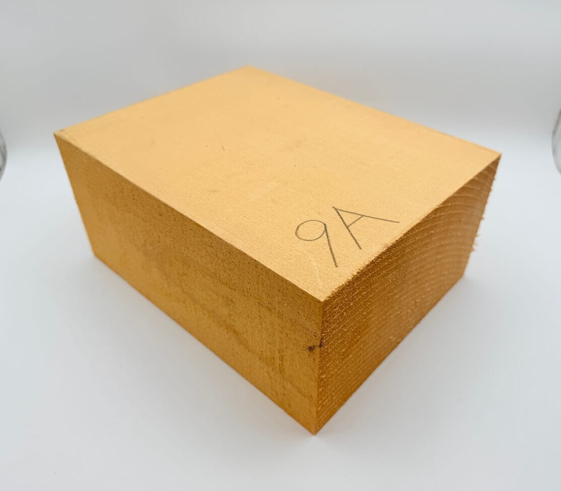 木曽檜 能面用材 最上級柾目【9号A】 23x10x18cm